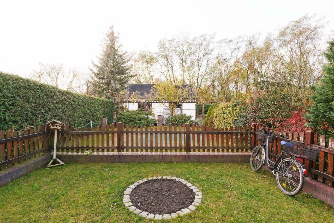 Cottage Near Centrum, Paradise Berlín Exterior foto